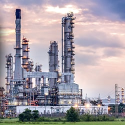 在对高粘度液体进行取样时，我应考虑什么？