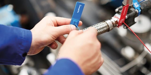 Swagelok valve and hose tags simplify maintenance and minimize downtime