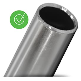 已正确切割且去除毛刺的卡套管。