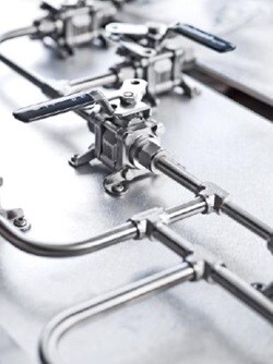 Properly mounted industrial ball valve